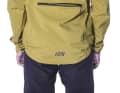 The Ion Shelter is cut slightly longer at the back and protects the buttocks from splashing water
