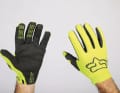 Le Fox Defend Thermo Off Road offre une sensation de prise directe maximale.