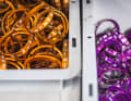 Coloured: The more expensive P-series gearboxes have milled aluminium housings and details. The gear indicator also shines in special colours.