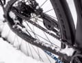 Requires no oil and hardly any maintenance. A belt drive like this one from Gates Carbon Drive is a good choice for winter bikes. | Lux Fotowerk