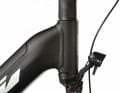 The large-area connection of the KTM central tube to the head tube also stabilises the frame.