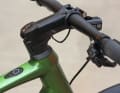 Switch-on button for the drive: It displays the charge level and
support level in colour.