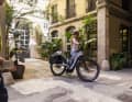 A good companion for the city thanks to the decoupled pannier rack and low-maintenance carbon belt drive.
