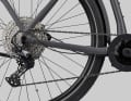 The drive consists of the powerful Bosch Performance CX and a Deore two-speed rear derailleur