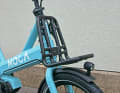 The front carrier is attached to the head tube, which largely eliminates negative influences on the steering caused by the luggage.