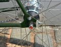 What a fantastic paint job! And thanks to the built-in tensioner, the chain can always be kept taut.