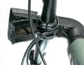 Tidy: cable and cable entry on the stem of the Scott.