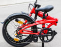 Stairs, for example to the bicycle cellar, the office or the railway platform, are no problem with the folded Tern Link: simply use the saddle nose like a handle.