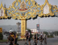 Radsportler erleben in Thailand märchenhaft anmutende Natur, ­gepaart mit asiatischer Betriebsamkeit