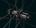 Rayons SAPIM CX-Carbon et moyeux Leeze PRO.