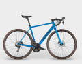For €1,699 you get a top-quality aluminium bike with Shimano 105, available in the colours True Blue and Stealth.