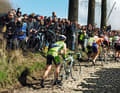 Wanderweg: Der Koppenberg zwingt immer wieder Rennfahrer aus dem Sattel.