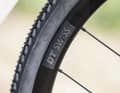Ballast: The simple DT Swiss wheels don't match the lightweight construction concept of the aluminium Crux.