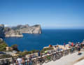 Point de rencontre : des foules de cyclistes de course se rassemblent au Cap Formentor.