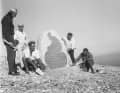 Souvenir - Après la mort de Simpson, une stèle commémorative a été érigée au Mont Ventoux