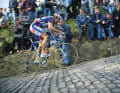 Johann Museeuw, le "Lion des Flandres", sur le mur de Geraardsbergen lors du Tour des Flandres