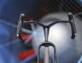 Les vélos de course les plus performants sur le plan aérodynamique arborent de plus en plus souvent des formes audacieuses, comme ici le Factor One