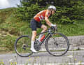 Janine Meyer is particularly good at long, steep climbs. With her 5.5-kilo road bike, she is also perfectly equipped for them from a technical point of view
