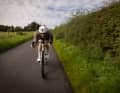 Specialized has given one of the best road bikes in the world an extensive update: The new Tarmac SL8 is said to be faster, lighter, stiffer and more comfortable than its predecessor, which already scored 1.4 in the TOUR test. We have already been able to test the top model around Glasgow.