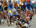 And he is on the right track. In 2002, he first became German junior time trial champion and was then allowed to go to the World Championships in Belgium. There he crashed in a promising position in a bunch sprint shortly before the finish line. But he pulled himself together and became the best German in 14th place.