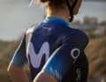 Le grand M du sponsor principal est visible sur la poitrine et le dos des équipes féminine et masculine. 