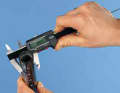 3. the installation of a CFRP fork is a matter for a professional; according to TOUR's findings, many cases of failure are due to incorrect assembly. The steerer tube should be measured for dimensional accuracy at the time of purchase, but at the latest before shortening. Forks are usually supplied with steerer tubes that are 300 millimetres long, and the diameter of the steerer tube changes over its length. It is therefore important to measure the area of the steerer tube where the headset cup and stem will later sit. An undersize of more than a tenth of a millimetre or an out-of-roundness of more than two tenths can lead to considerable problems.
