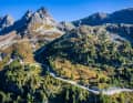 Anfang September färbt sich die Albula-Kulisse schon festlich bunt.