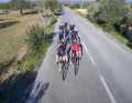 Riding a road bike in a group - the most important hand signals