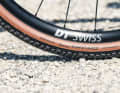 Die dicken, aber schnellen Pirelli-Reifen verleihen dem Arc8 einen prägenden Charakter