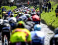 Die E3 Saxo Classic ist das erste große Rennen des Jahres, dass vor allem durch die Hellingen, die kurzen und steilen Anstiege in Flandern, bestimmt wird.