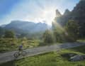 Les cyclistes du Passo di Campogrosso dans les Piccole Dolomiti sont épargnés par les colonnes de voitures comme dans les Dolomites.