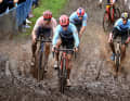 La saison de cross 2023 bat également son plein. Le mois de décembre apporte des courses importantes presque tous les jours, surtout au cours des deux dernières semaines.