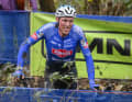 Au cours des trois dernières années, le Belge a pris le départ pour l'équipe de développement d'Alpecin-Deceuninck, où il a participé à des courses de cross et de route. Il a maintenant rejoint l'équipe World Tour.