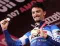 Julian Alaphilippe feierte als Ausreißer den Tagessieg in Fano - einer der Höhepunkte der Rundfahrt.