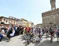 Pour la première fois dans l'histoire du Tour, l'Italie accueille le Grand Départ - et Florence rend hommage aux coureurs