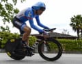 Dès la première année, Dennis s'est rendu sur le Tour. Avec l'équipe, il s'est classé cinquième contre la montre, mais n'a pas terminé le tour. Il n'y est parvenu qu'une seule fois en quatre tentatives.