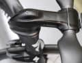 Meticulous down to the last detail: All cables and wires run through the stem
