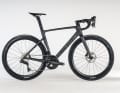 Le Van Rysel RCR-R Pro en test. Comment se comporte-t-il et à quelle distance du modèle professionnel ?