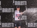 Antonia Niedermaier (CANYON//SRAM zondacrypto) est en tête du classement des jeunes.