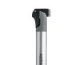 Le tube en aluminium est amovible et se fixe comme une poignée en T pour faciliter le gonflage.