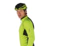 Bontrager : Casque Circuit, 100 euros ; veste RXL Softshell, 120 euros ; Race Windshell Glove, 40 euros ; RXL Bib Short, 120 euros ; Visibility Thermal Knee Warmer, 45 euros ; RXL Stormshell Road Shoe Cover, 45 euros. Référence/Info www.bontrager.com