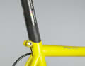 Apply a thin layer of Dynamic assembly paste to the inside of the seat tube and the seat post itself. Grease the clamping screw and fit the seat post.