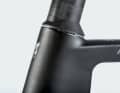 SpeedX Leopard Pro – ungenau 2: Zwischen Steuersatzdeckel und Steuerrohr ist mehr Platz als üblich.