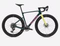 Van Rysel presents the RCR-G: 7.7 kilograms total weight, aerodynamic setup and a sleek look. Any questions?