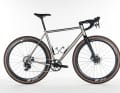 Das 8bar Mitte TI im TOUR Test.