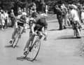 Hennes Junkermann (front), followed by Willi Altig, was the first German professional cyclist to win the "Rund um den Henninger Turm" race in 1963
