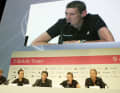 Christian Frommert (au centre) lors d'une conférence de presse de l'équipe T-Mobile avec (de gauche à droite) le Dr Andreas Schmid, le Dr Lothar Heinrich Rolf Aldag et le manager de l'équipe Bob Stapleton.