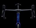 The concave head tube is made from a single piece. Specialized describes it as "the most complex aluminium head tube in the company's history". 