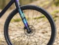 Die vielen Befestigungspunkte wie an der Gabel passen ins Konzept des Bikepacking-Rads.