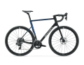 Le Basso Astra est disponible soit avec un groupe de vitesses électronique de Shimano (105 Di2, Ultegra Di2) et SRAM (Rival eTap, Force eTap), soit avec un groupe de vitesses mécanique de Campagnolo (Chorus).